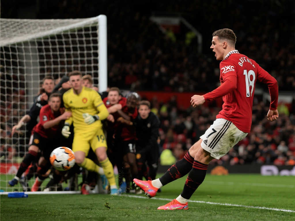 B费赞芒特：你的弧线球媲美贝克汉姆，这一刻属于你